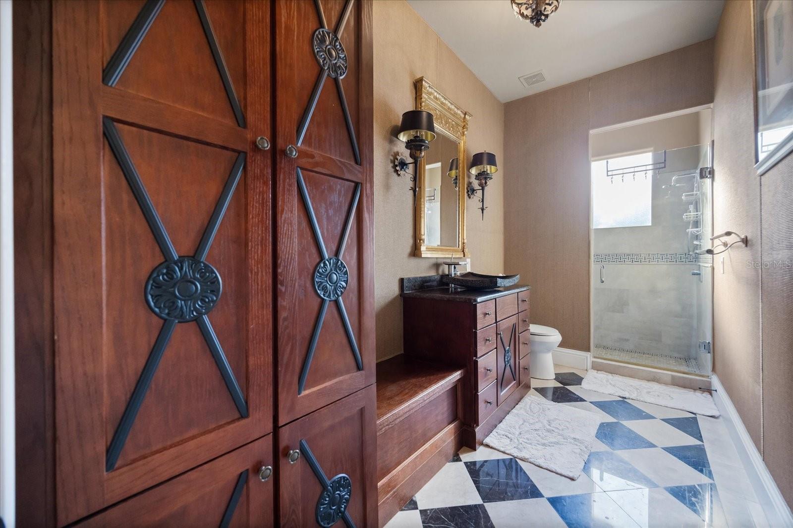 O6298615 Property Photo