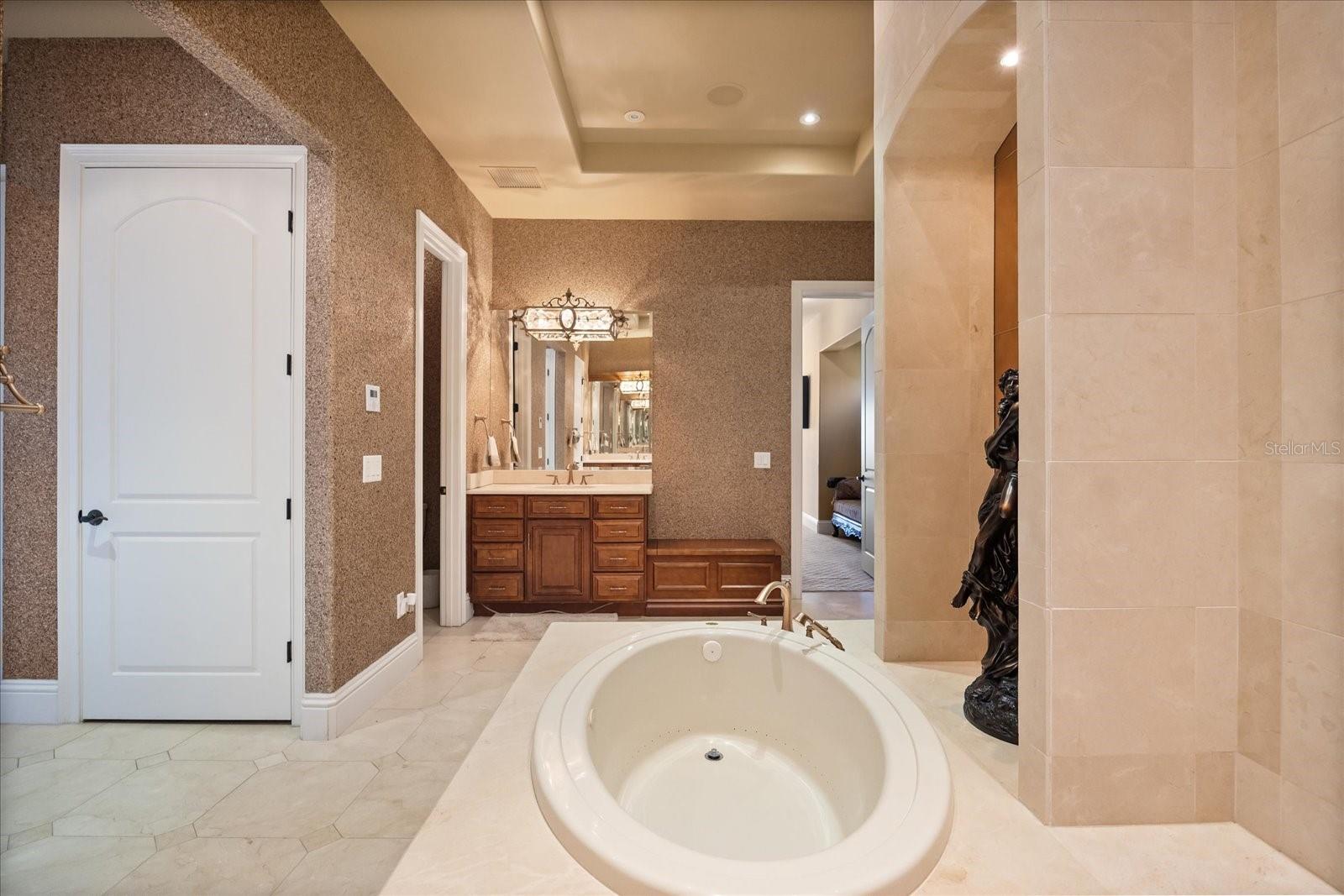 O6298615 Property Photo