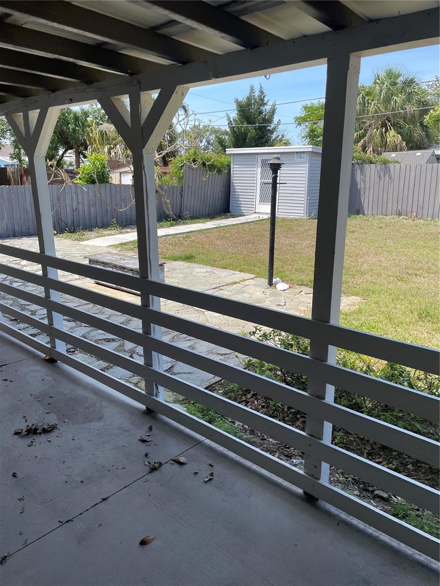 2015 BAYSHORE GARDENS PKWY, BRADENTON, FL, 34207