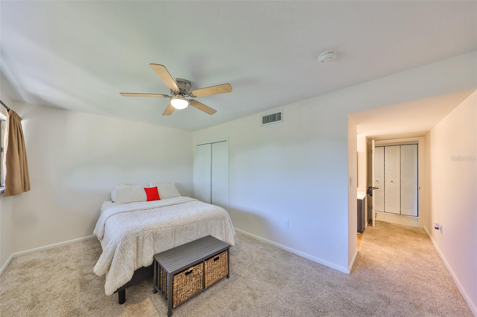 880 S VILLAGE DR N #202, ST PETERSBURG, FL, 33716