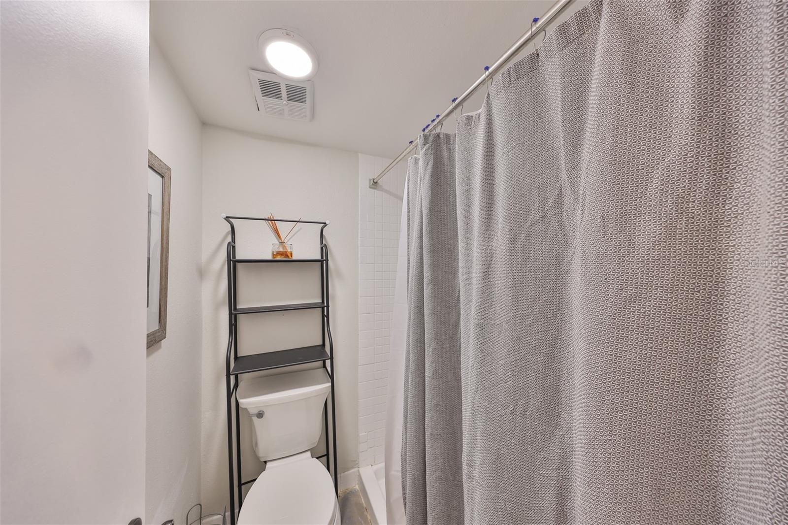 880 S VILLAGE DR N #202, ST PETERSBURG, FL, 33716