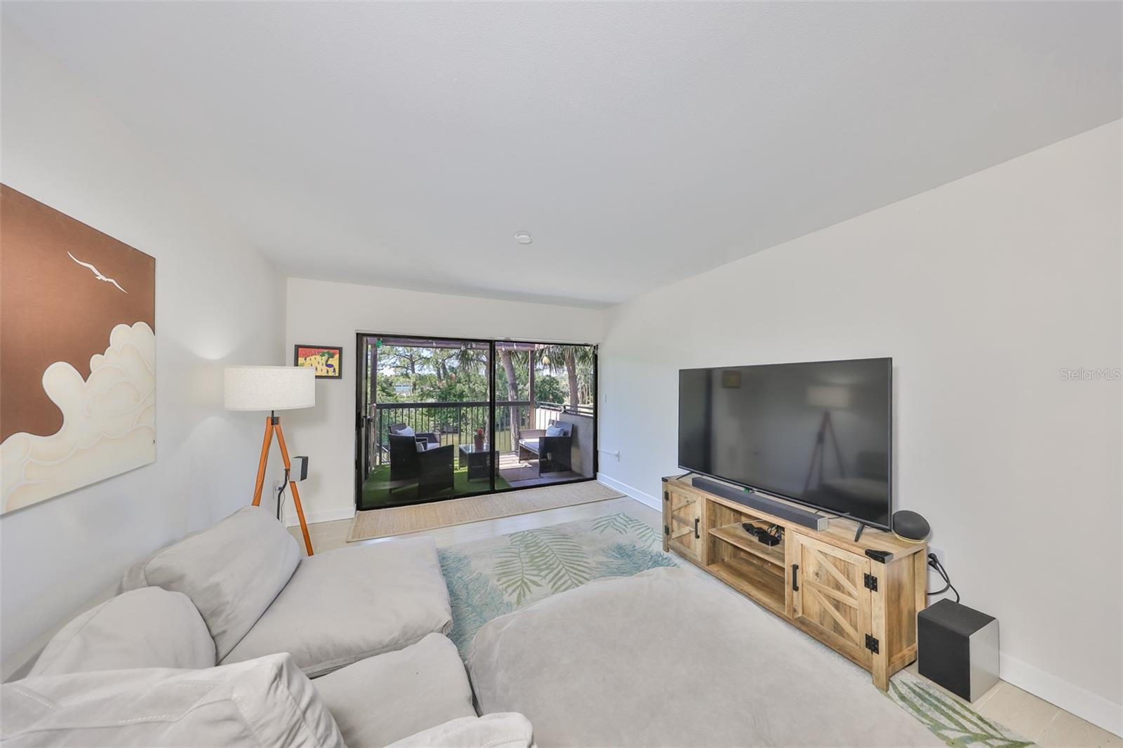 880 S VILLAGE DR N #202, ST PETERSBURG, FL, 33716