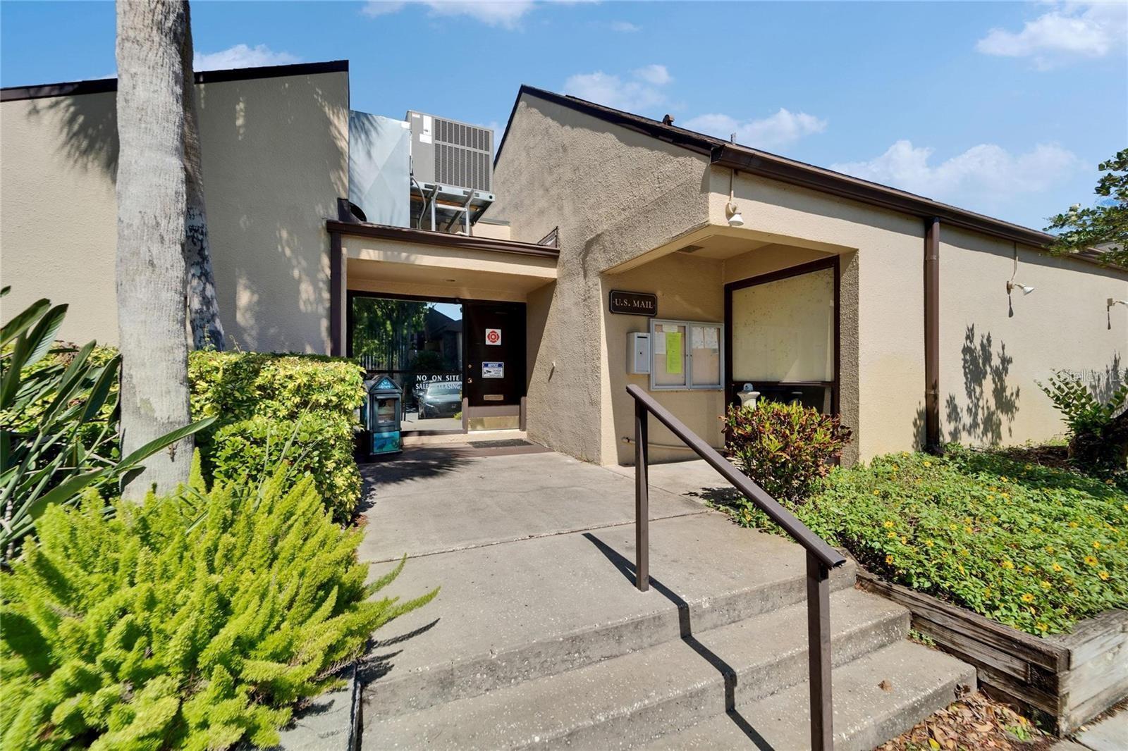 880 S VILLAGE DR N #202, ST PETERSBURG, FL, 33716