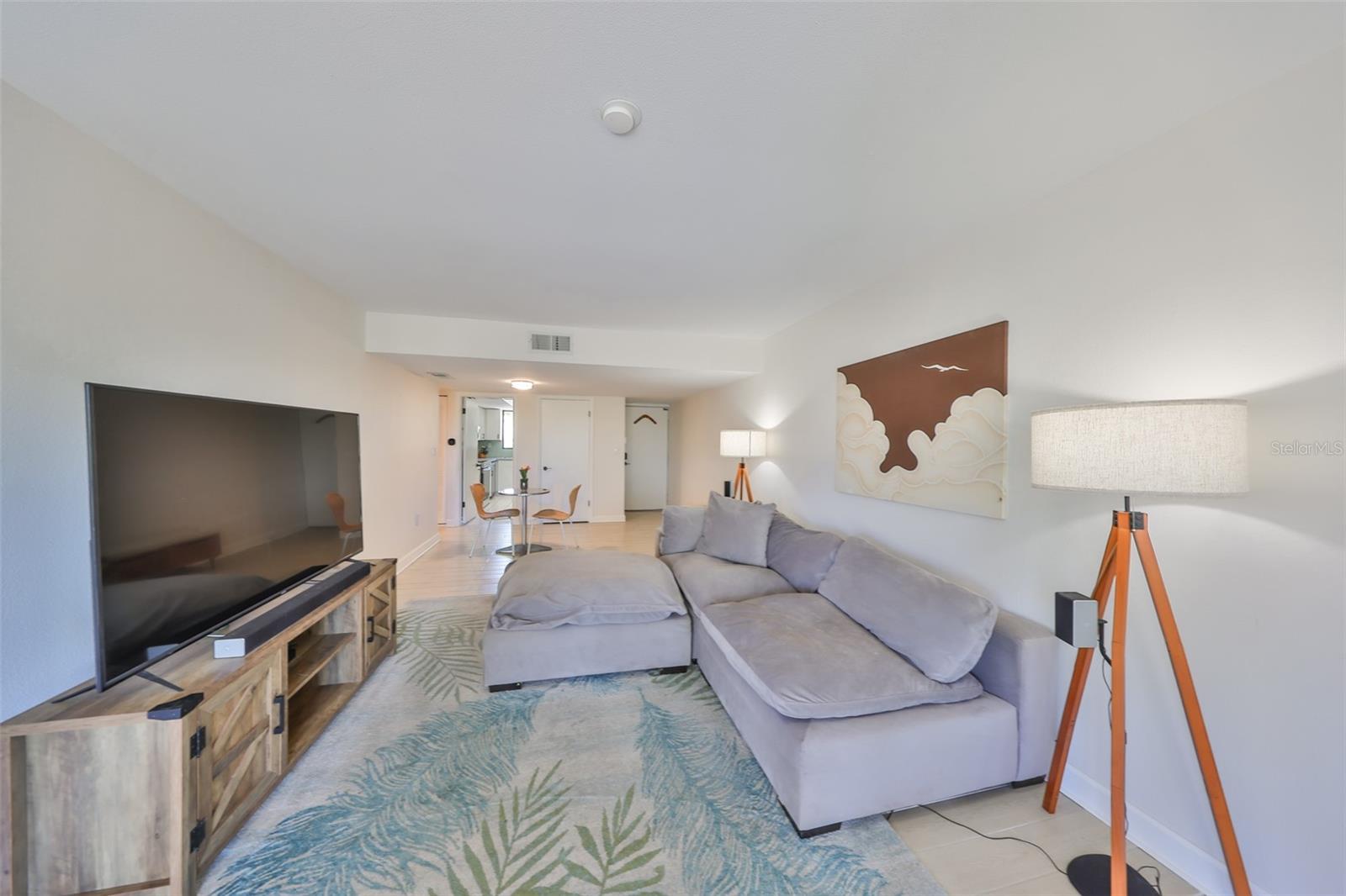 880 S VILLAGE DR N #202, ST PETERSBURG, FL, 33716