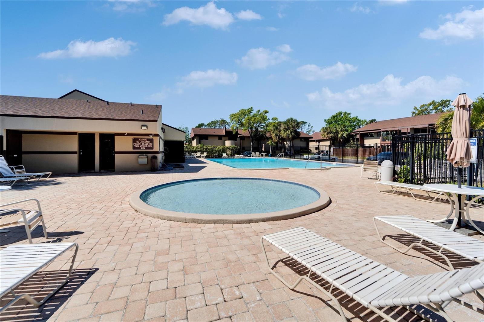 880 S VILLAGE DR N #202, ST PETERSBURG, FL, 33716