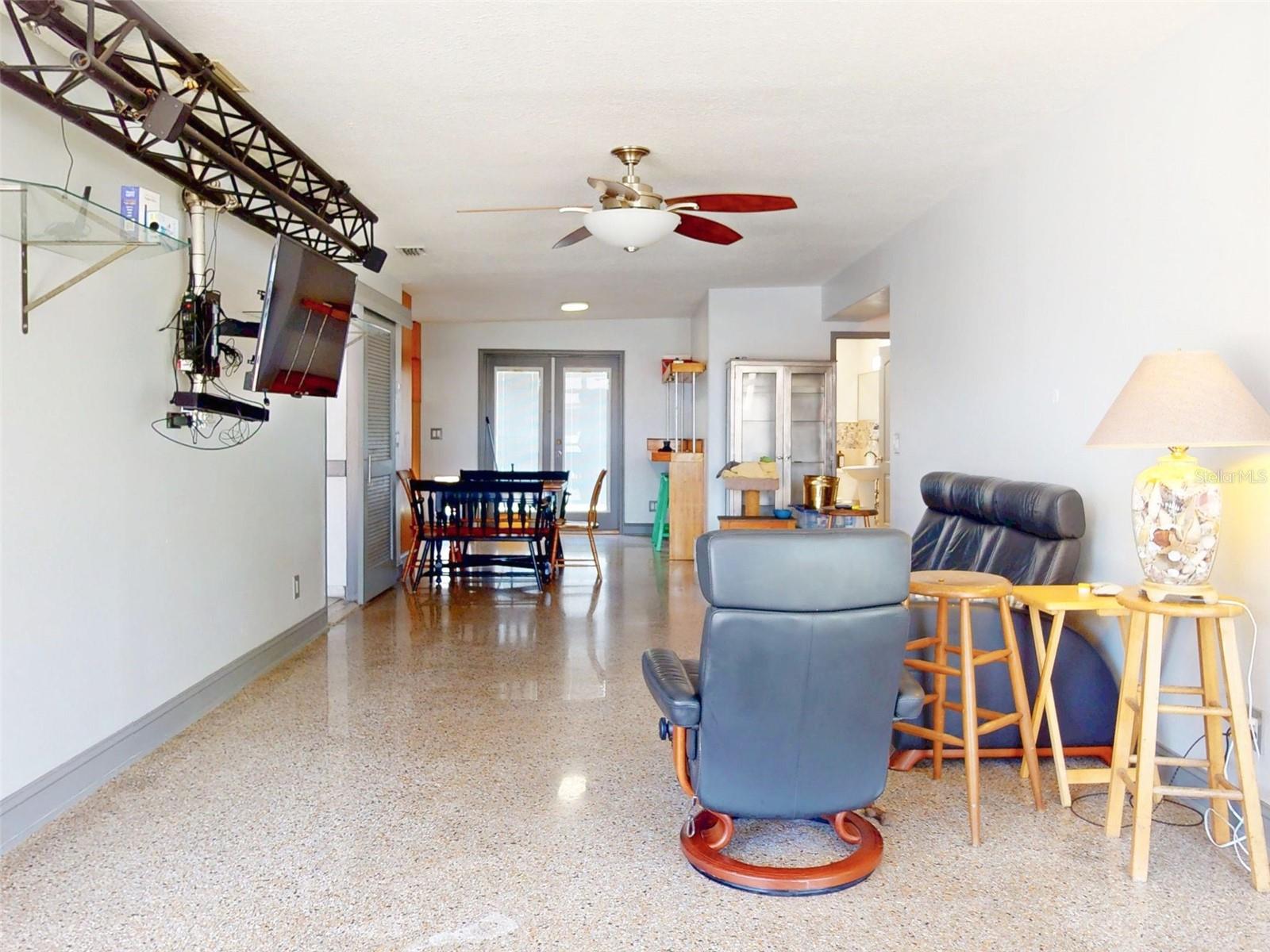 650 S PINE ST, NEW SMYRNA BEACH, FL, 32169