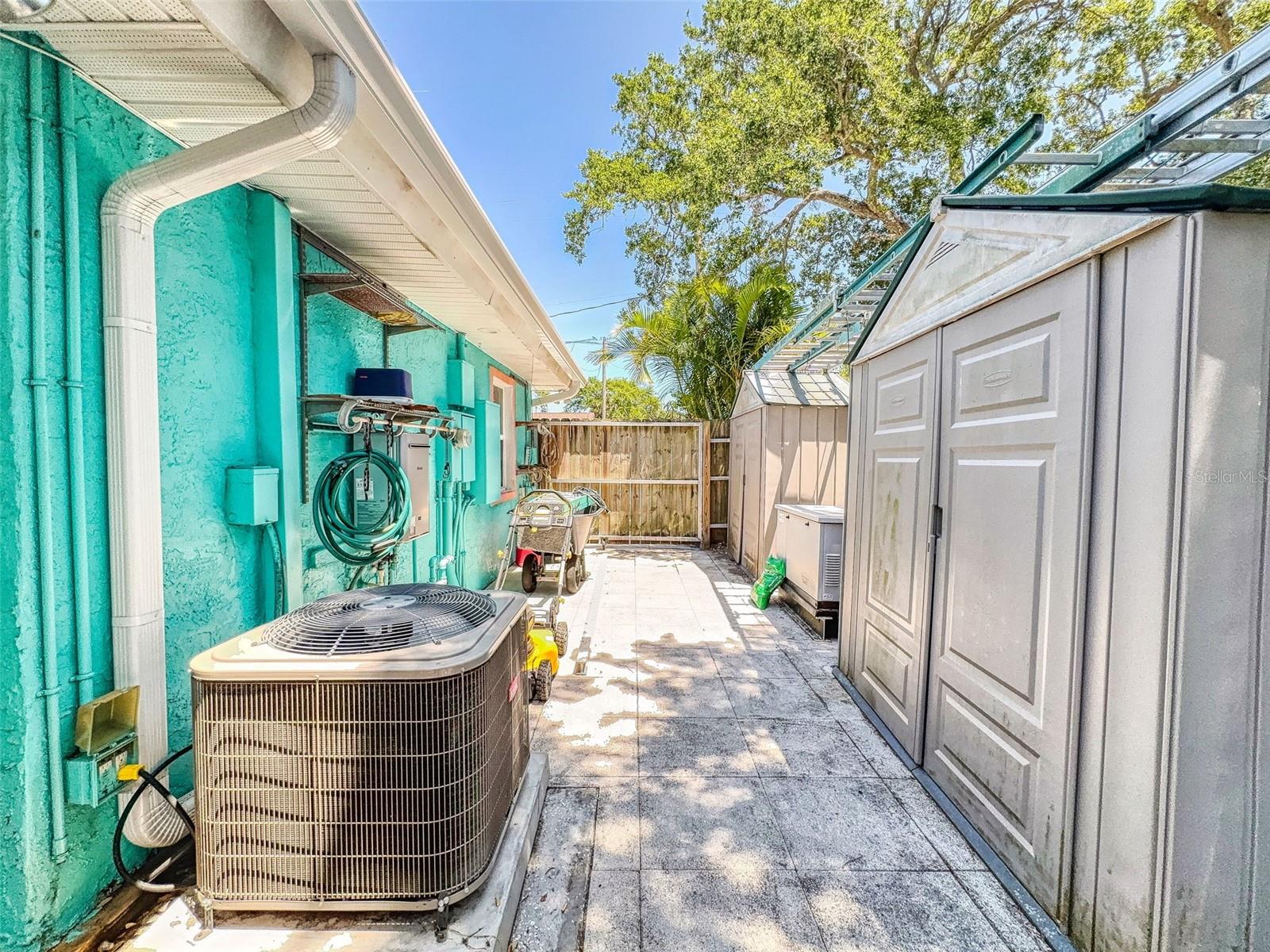 650 S PINE ST, NEW SMYRNA BEACH, FL, 32169