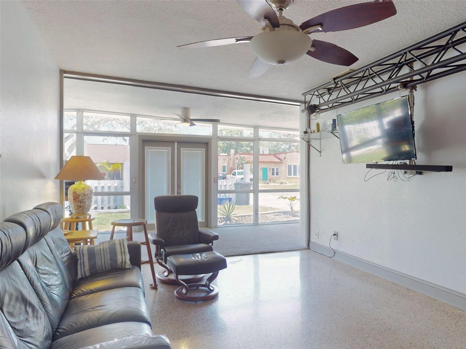 650 S PINE ST, NEW SMYRNA BEACH, FL, 32169