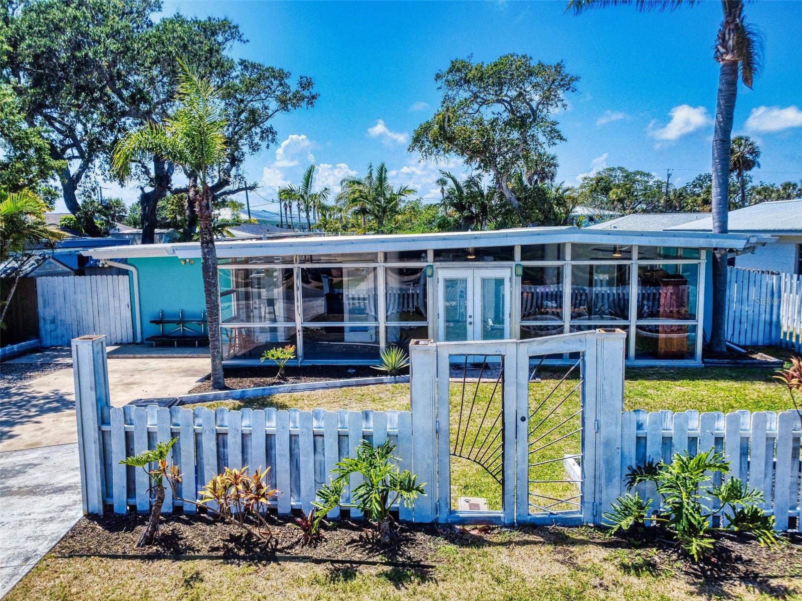 650 S PINE ST, NEW SMYRNA BEACH, FL, 32169