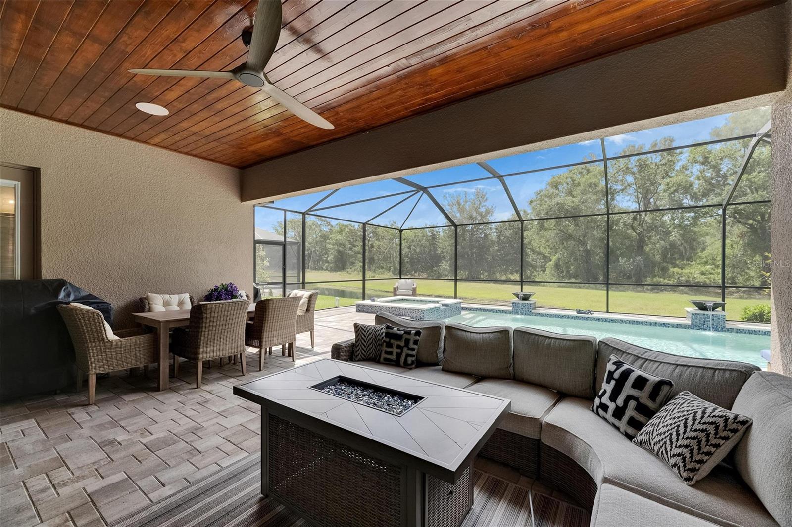 14421 SWISS BRIDGE DR, LITHIA, FL, 33547