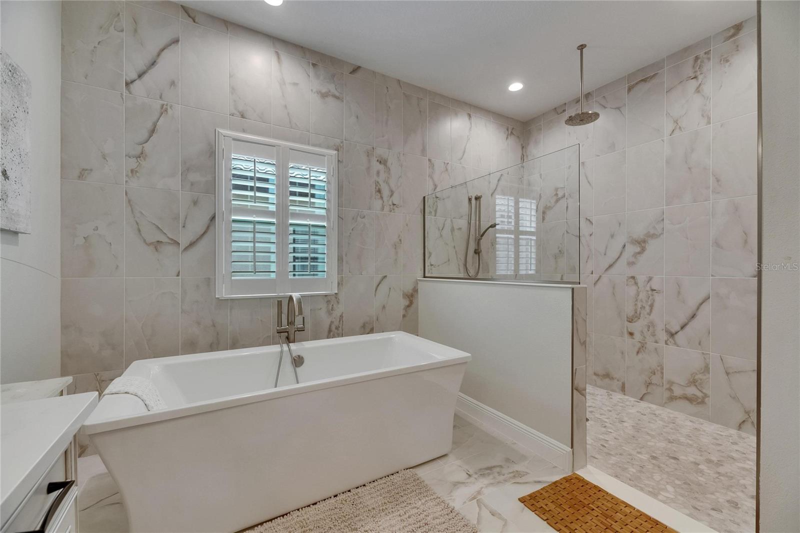 14421 SWISS BRIDGE DR, LITHIA, FL, 33547