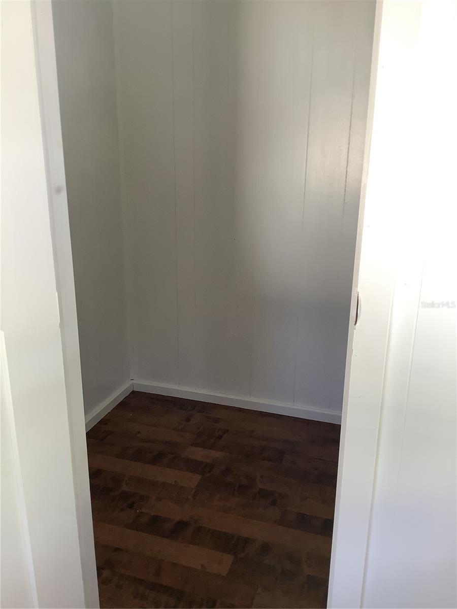 TB8372995 Property Photo