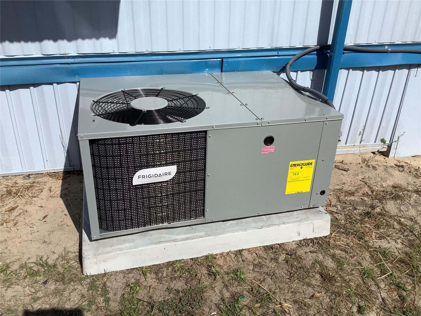 TB8372995 Property Photo