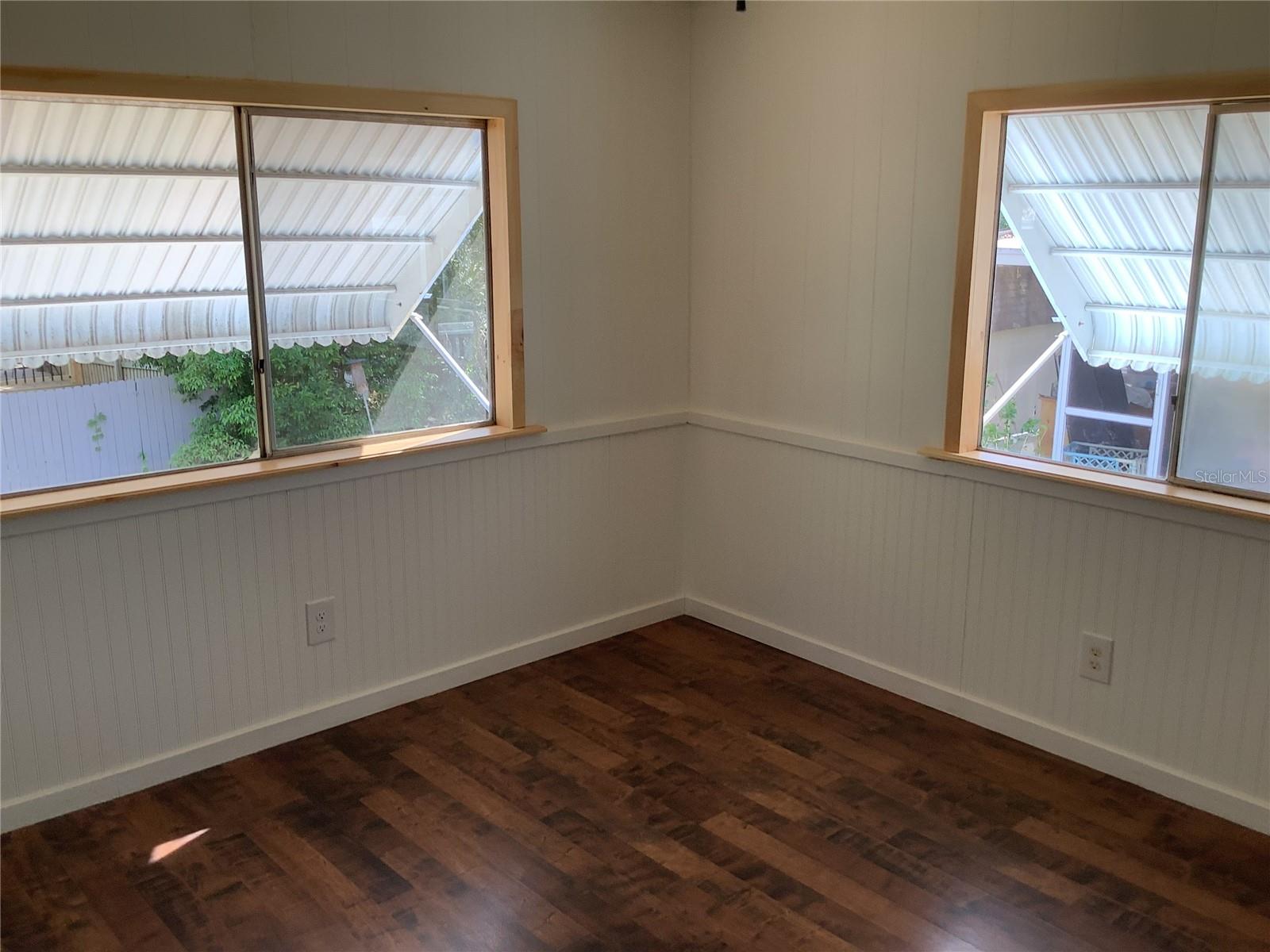 TB8372995 Property Photo