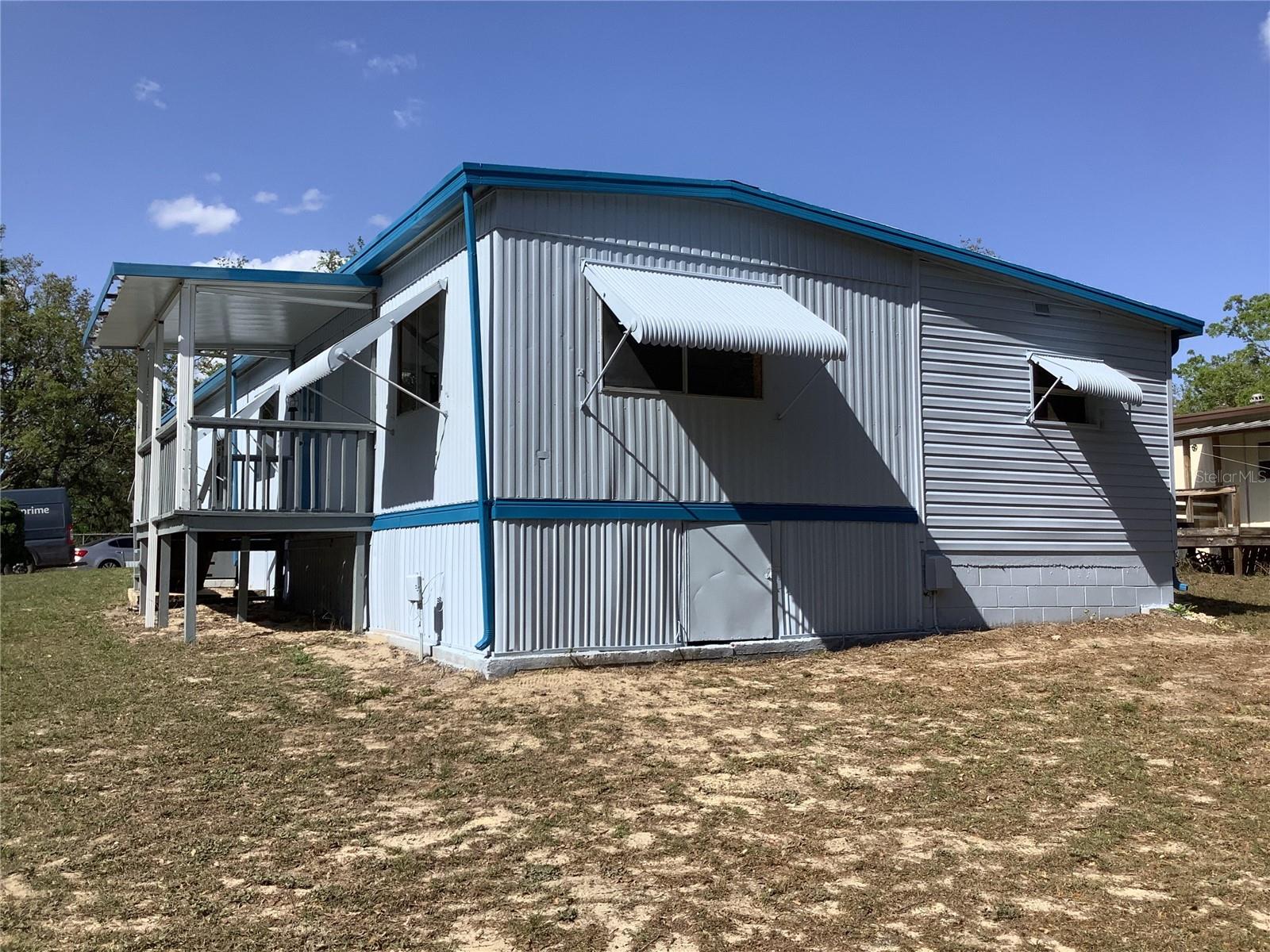 TB8372995 Property Photo