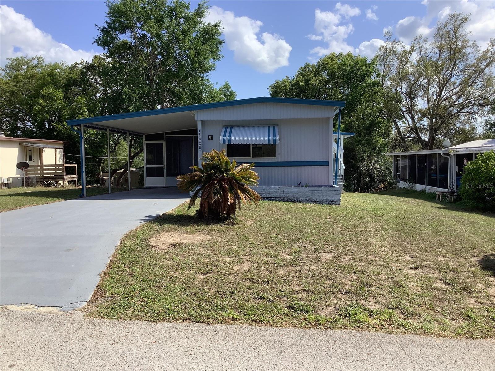 TB8372995 Property Photo