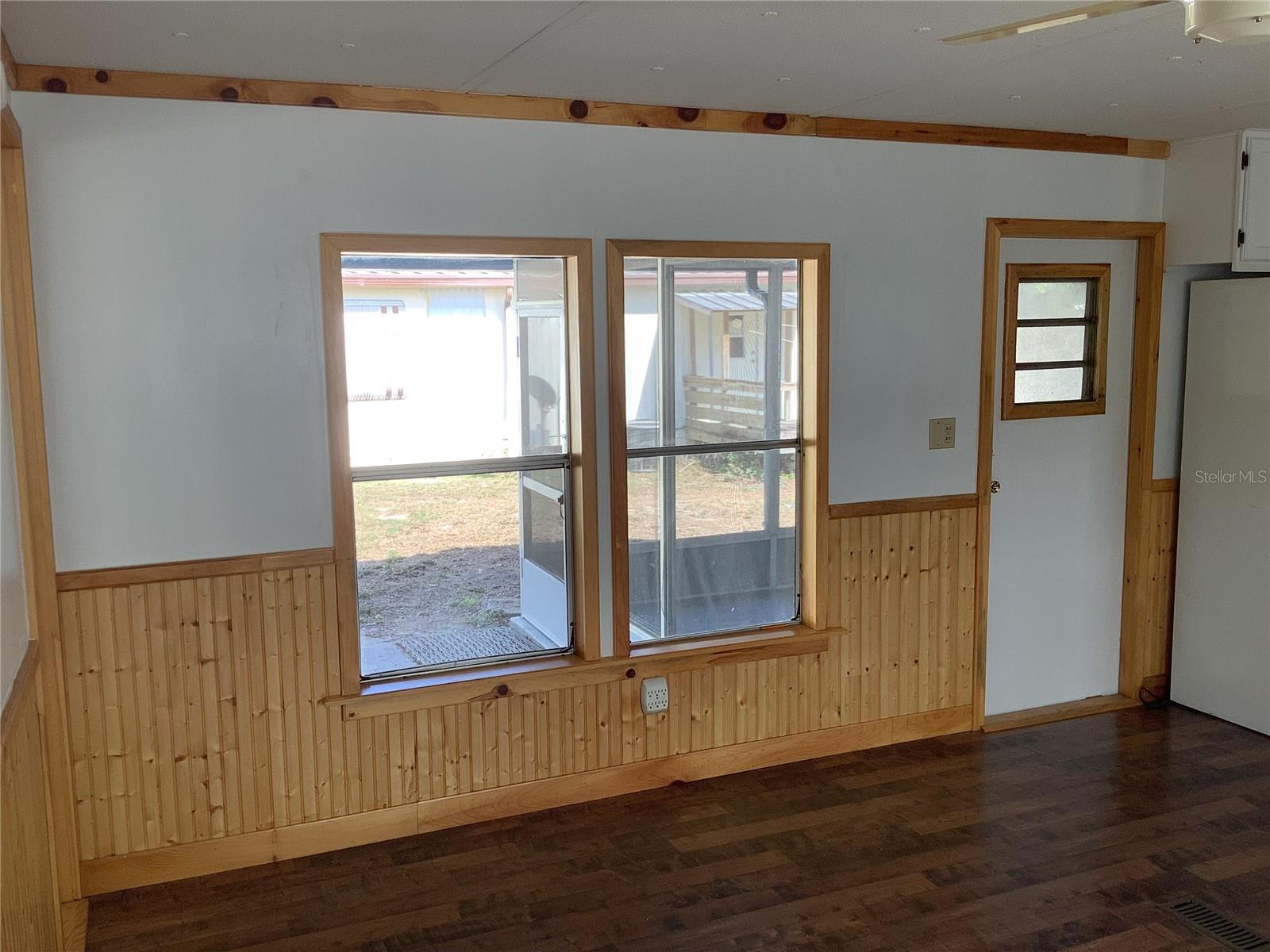 TB8372995 Property Photo