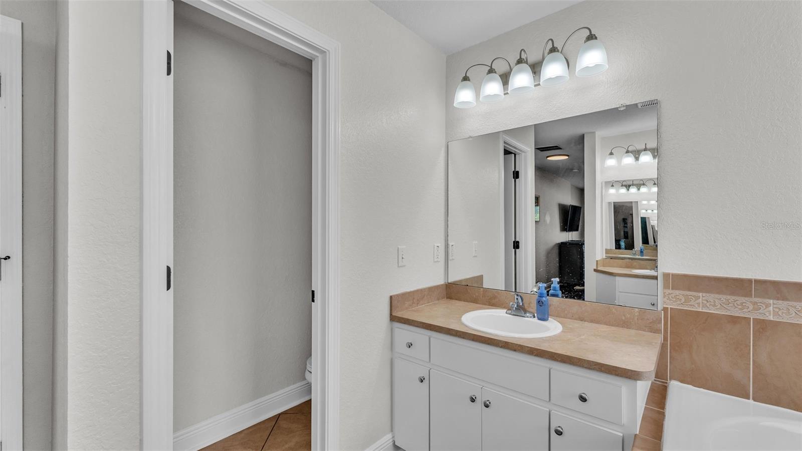 4005 BYRDS CROSSING DR, LAKELAND, FL, 33812