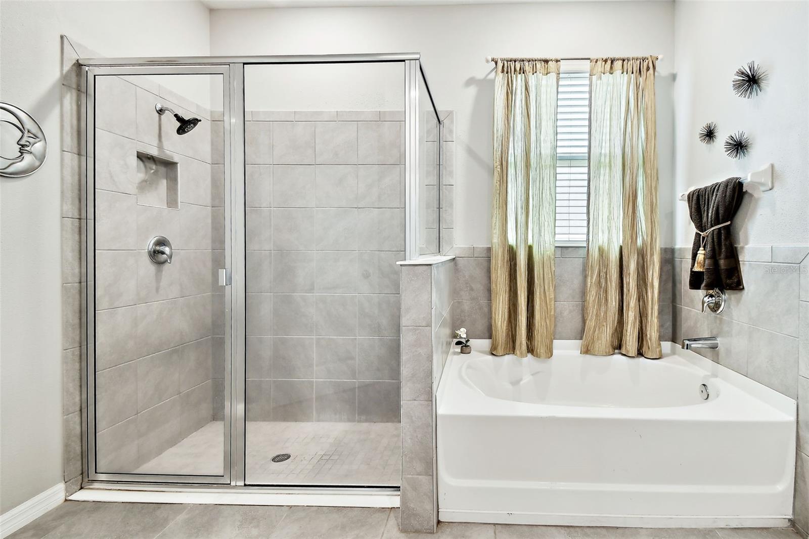 16625 GOOSE RIBBON PL, WIMAUMA, FL, 33598