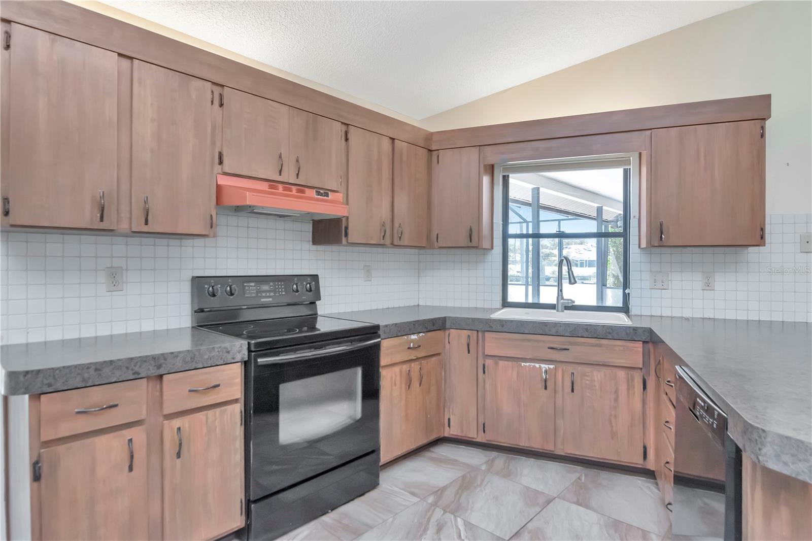 6056 FALL RIVER DR, NEW PORT RICHEY, FL, 34655