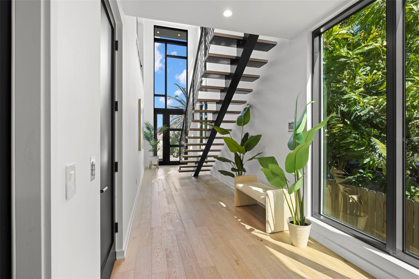 TB8373079 Property Photo