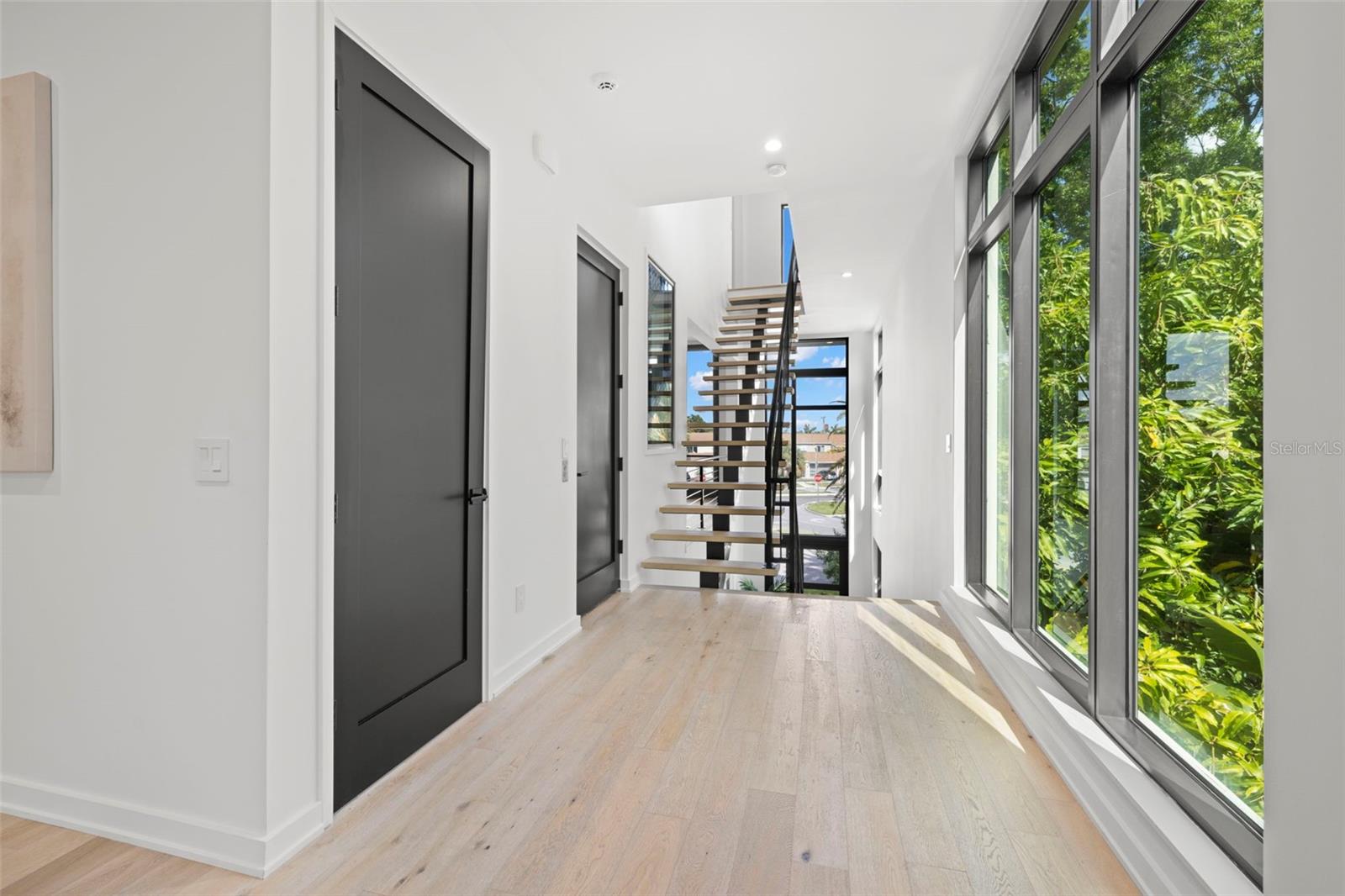 TB8373079 Property Photo