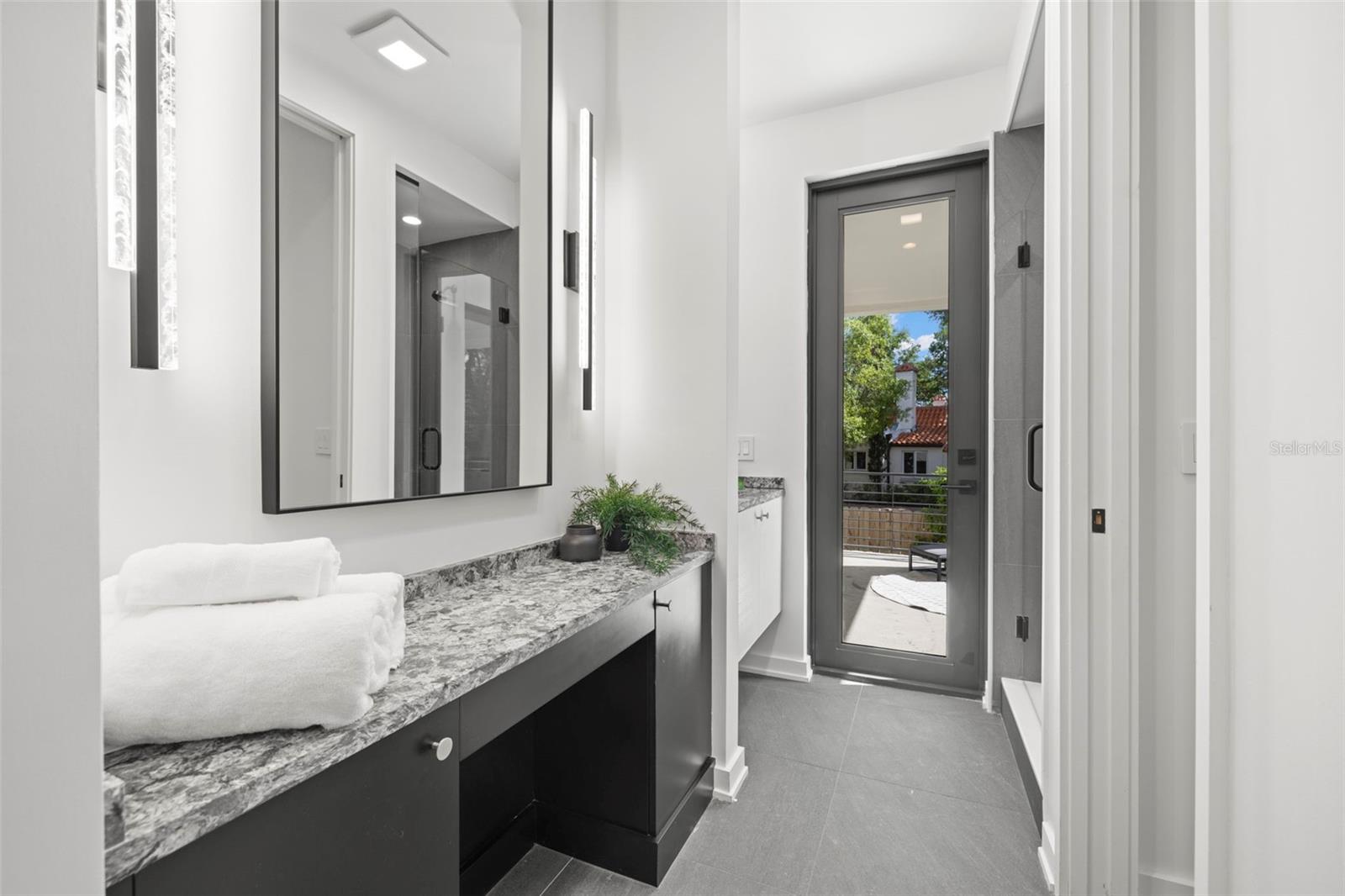 TB8373079 Property Photo