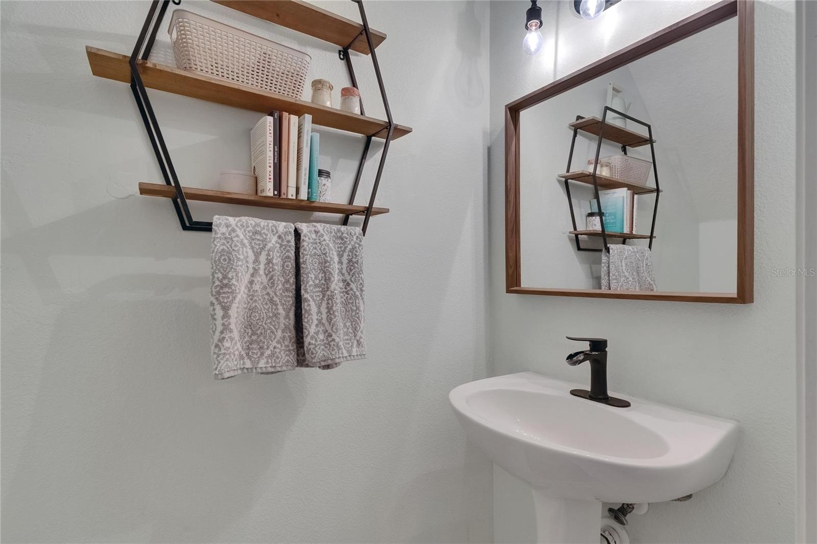 2362 LAKE WOODBERRY CIR, BRANDON, FL, 33510