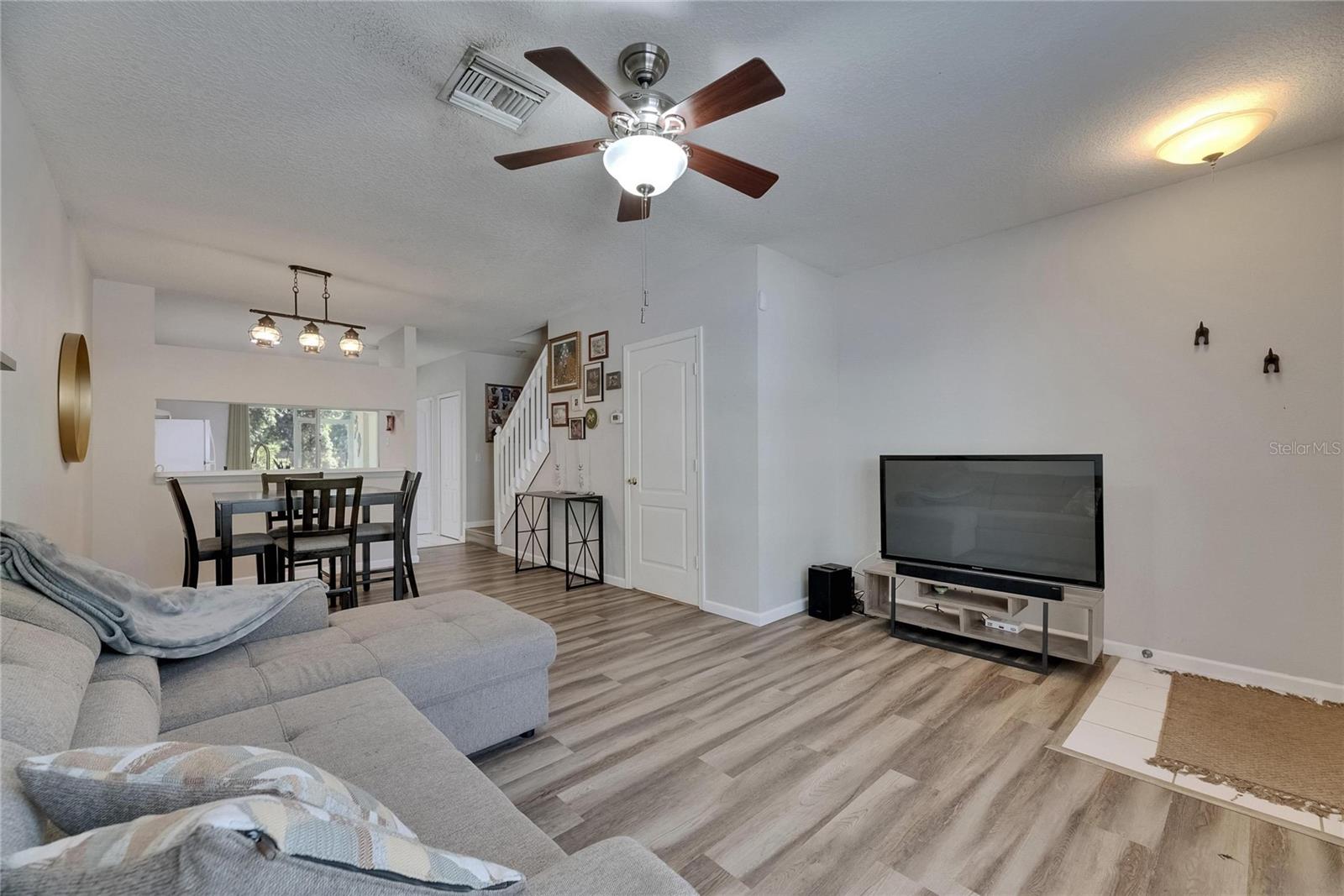 2362 LAKE WOODBERRY CIR, BRANDON, FL, 33510