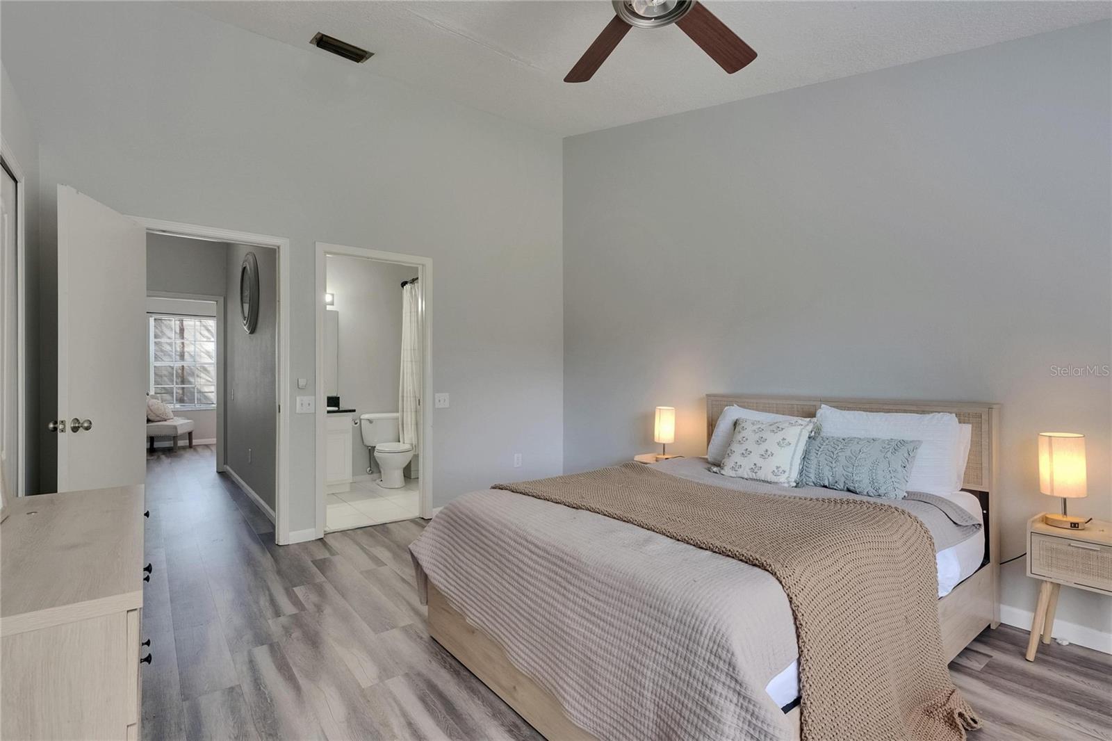 2362 LAKE WOODBERRY CIR, BRANDON, FL, 33510