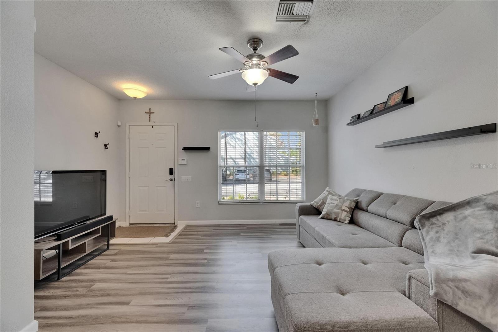 2362 LAKE WOODBERRY CIR, BRANDON, FL, 33510