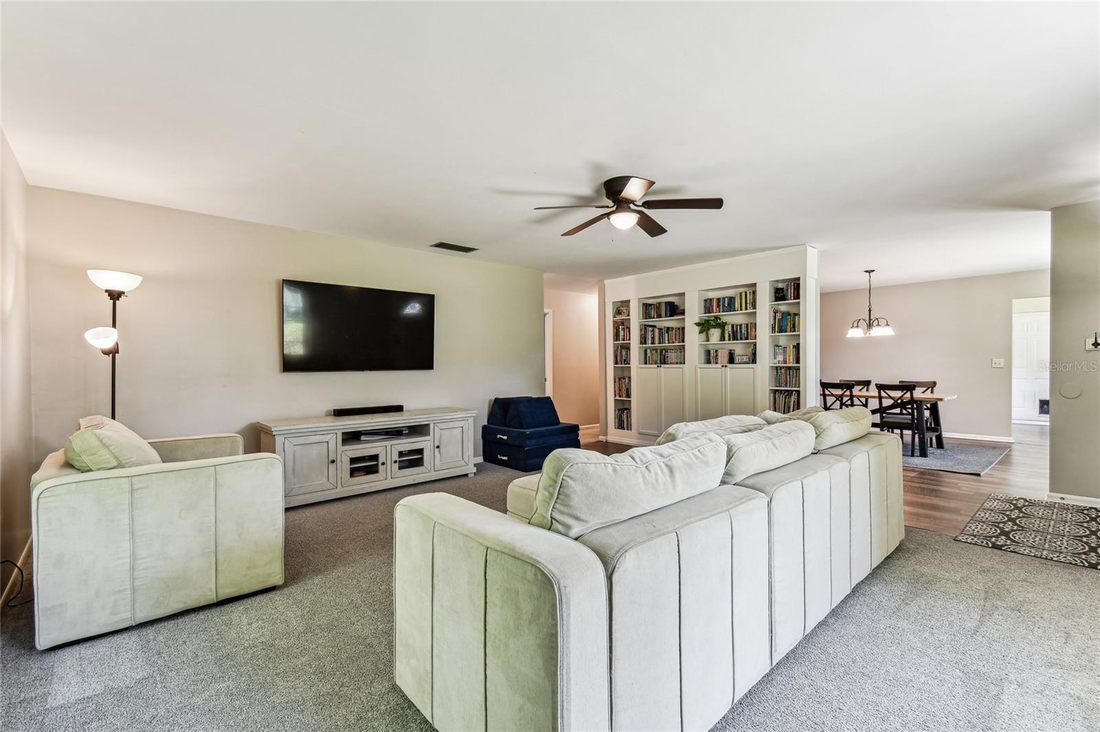 17605 SIMMONS RD, LUTZ, FL, 33548