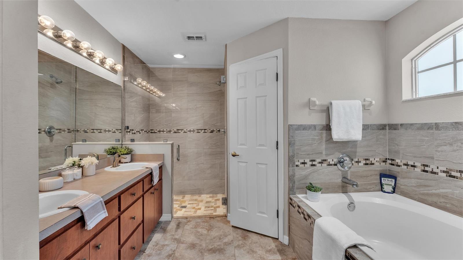 2764 OAK HAMMOCK LOOP, MULBERRY, FL, 33860