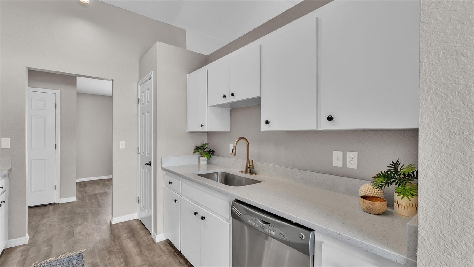 2764 OAK HAMMOCK LOOP, MULBERRY, FL, 33860