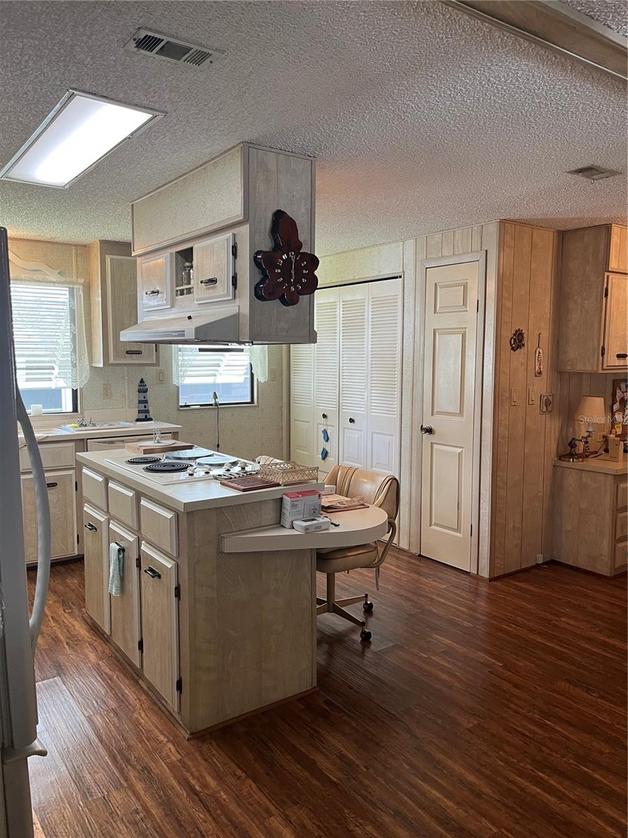 P4934464 Property Photo