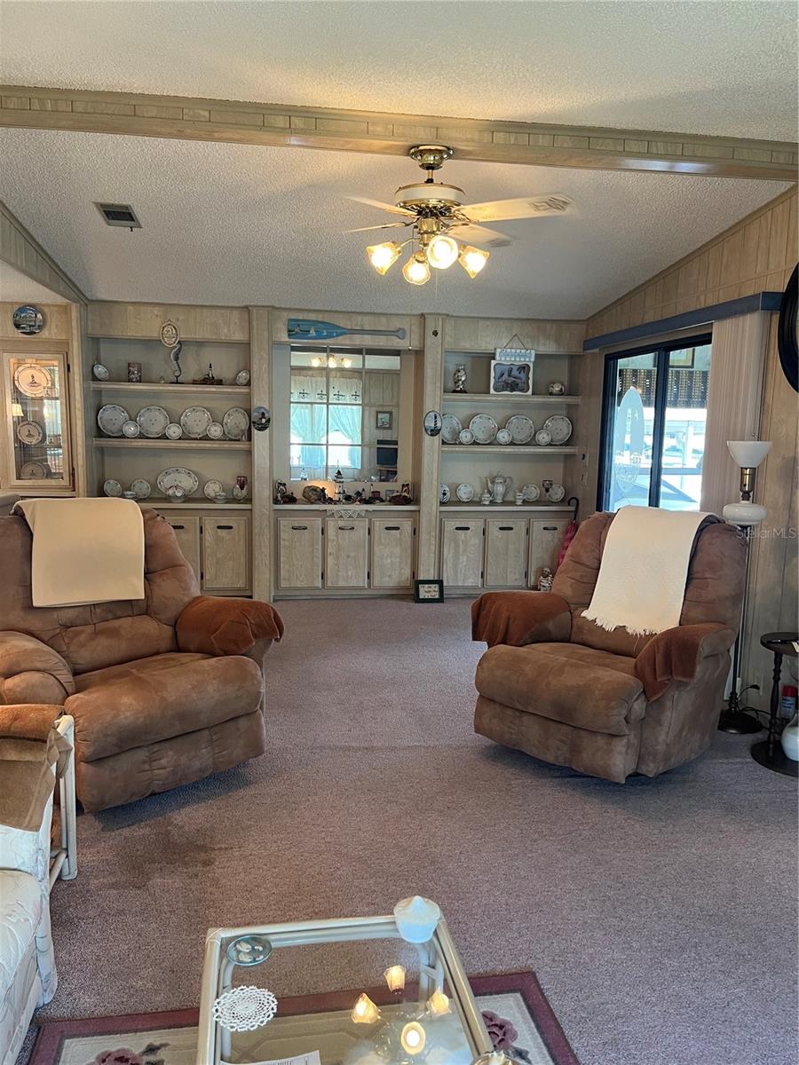 P4934464 Property Photo