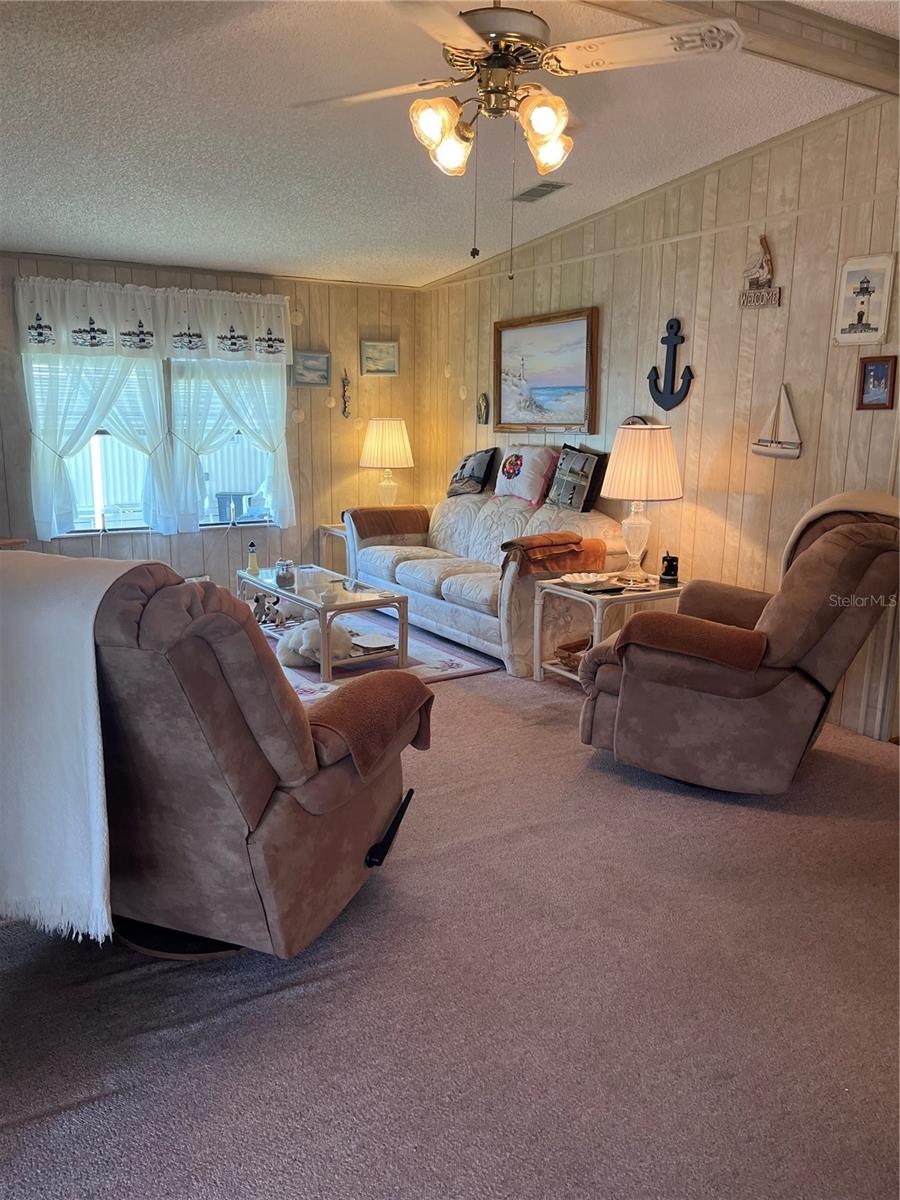 P4934464 Property Photo