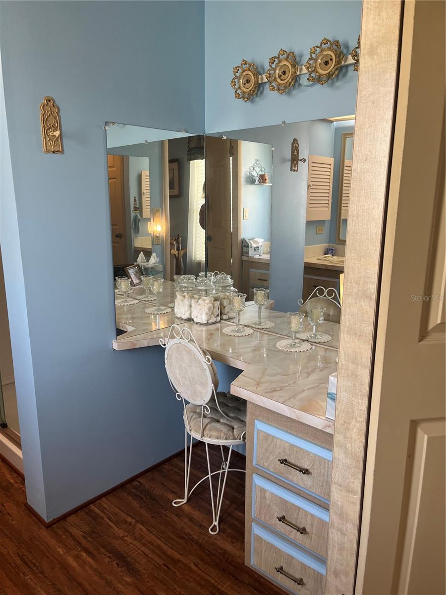 P4934464 Property Photo