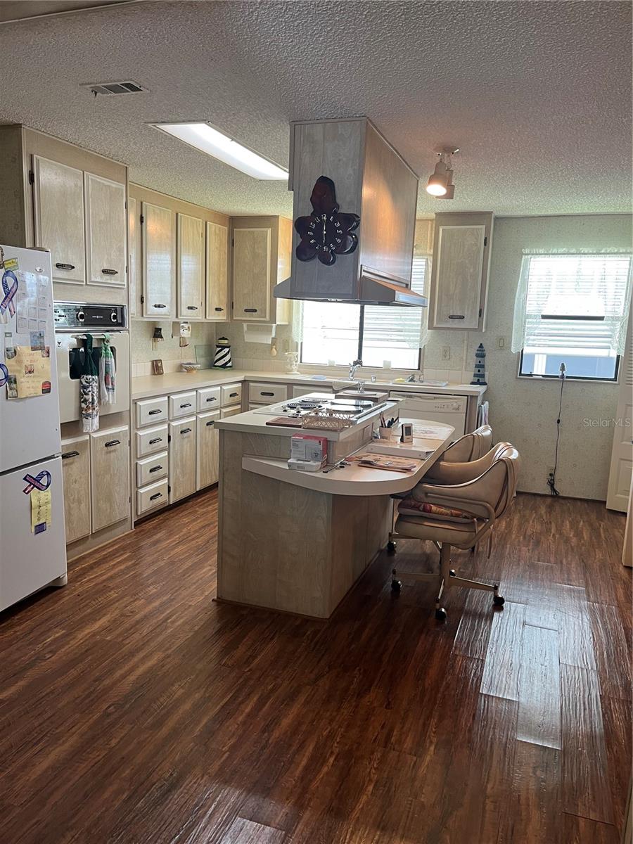 P4934464 Property Photo