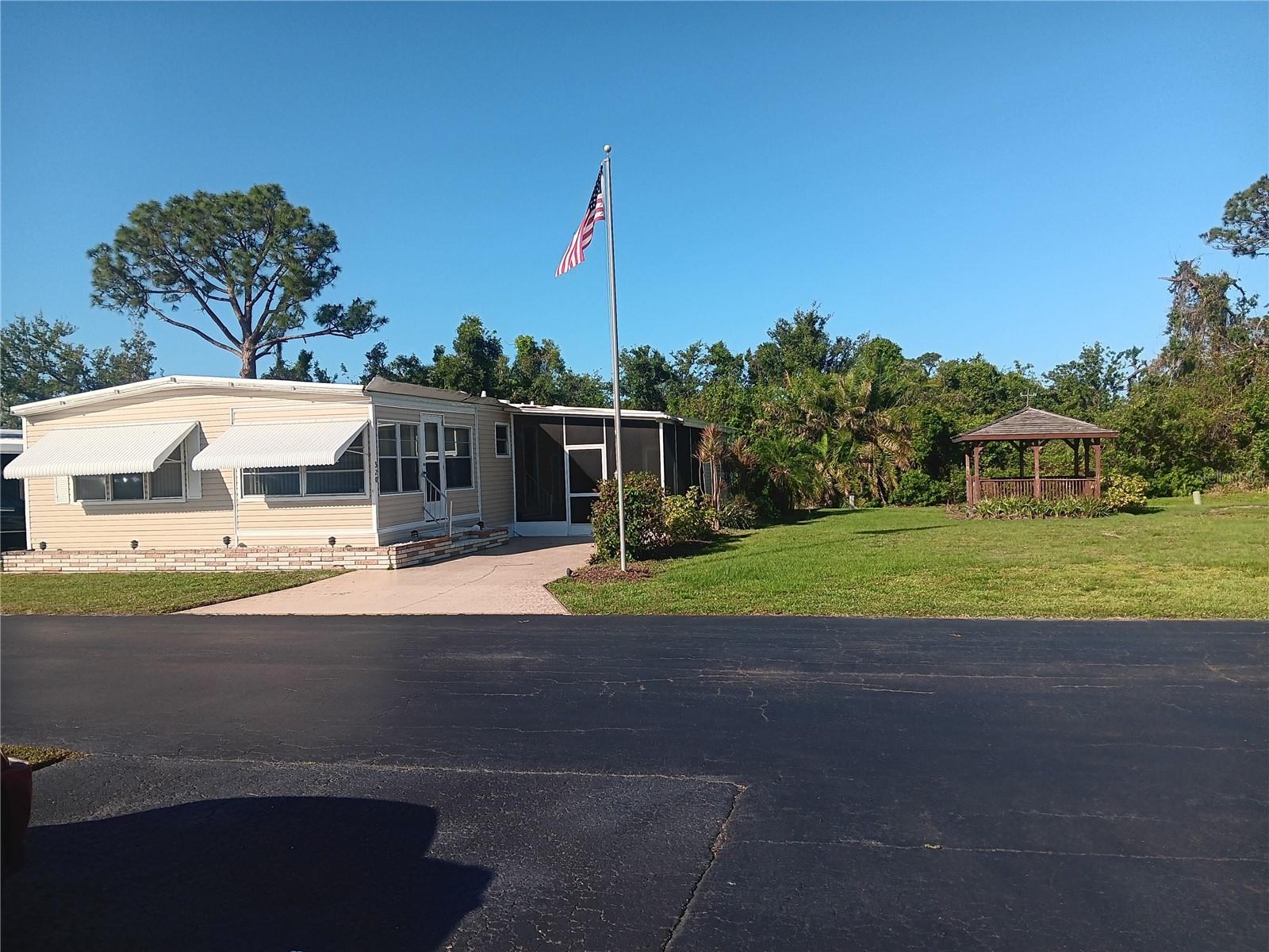 320 TROPIC DR, OSPREY, FL, 34229