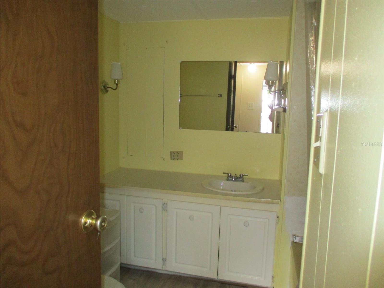 39253 LONGVIEW AVE, ZEPHYRHILLS, FL, 33542