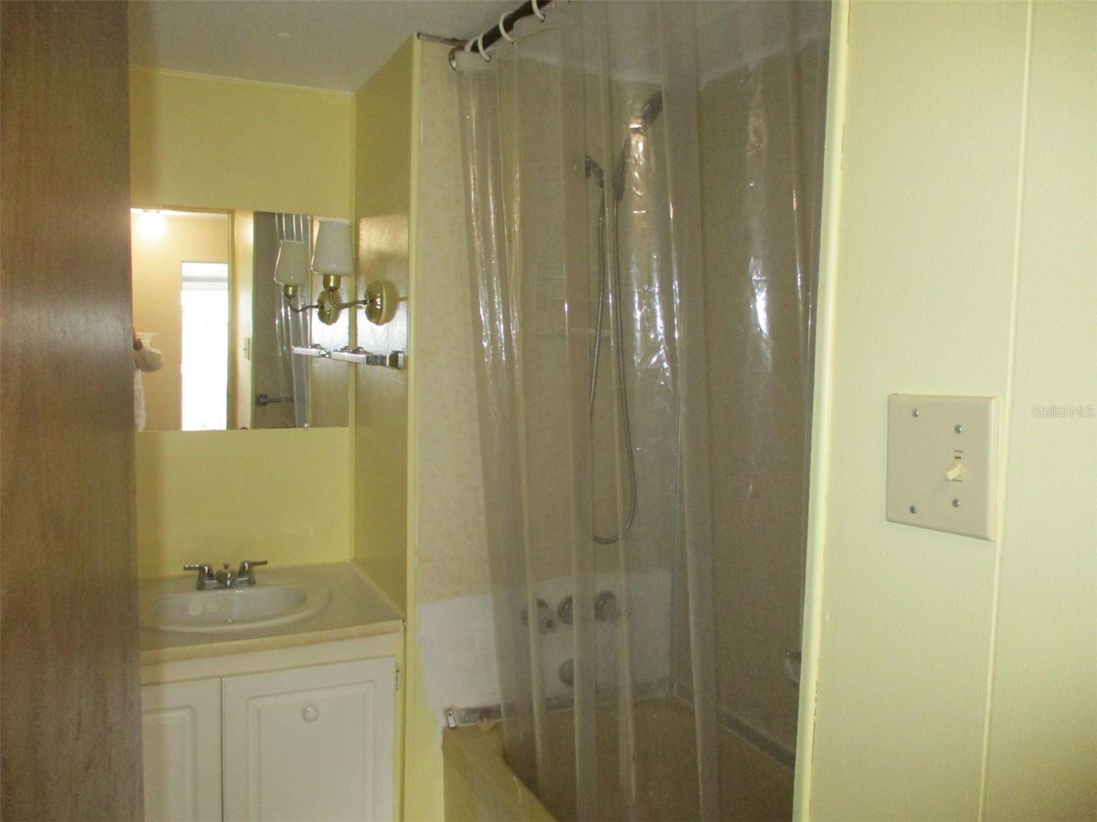 39253 LONGVIEW AVE, ZEPHYRHILLS, FL, 33542