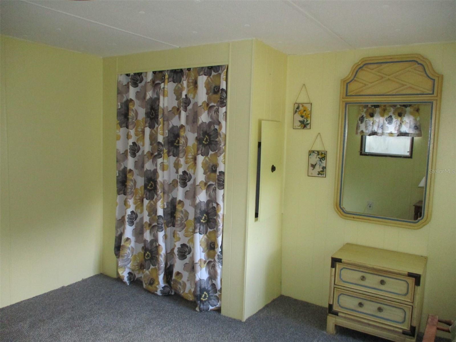 39253 LONGVIEW AVE, ZEPHYRHILLS, FL, 33542