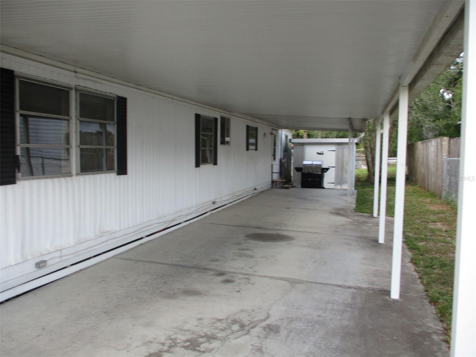 39253 LONGVIEW AVE, ZEPHYRHILLS, FL, 33542