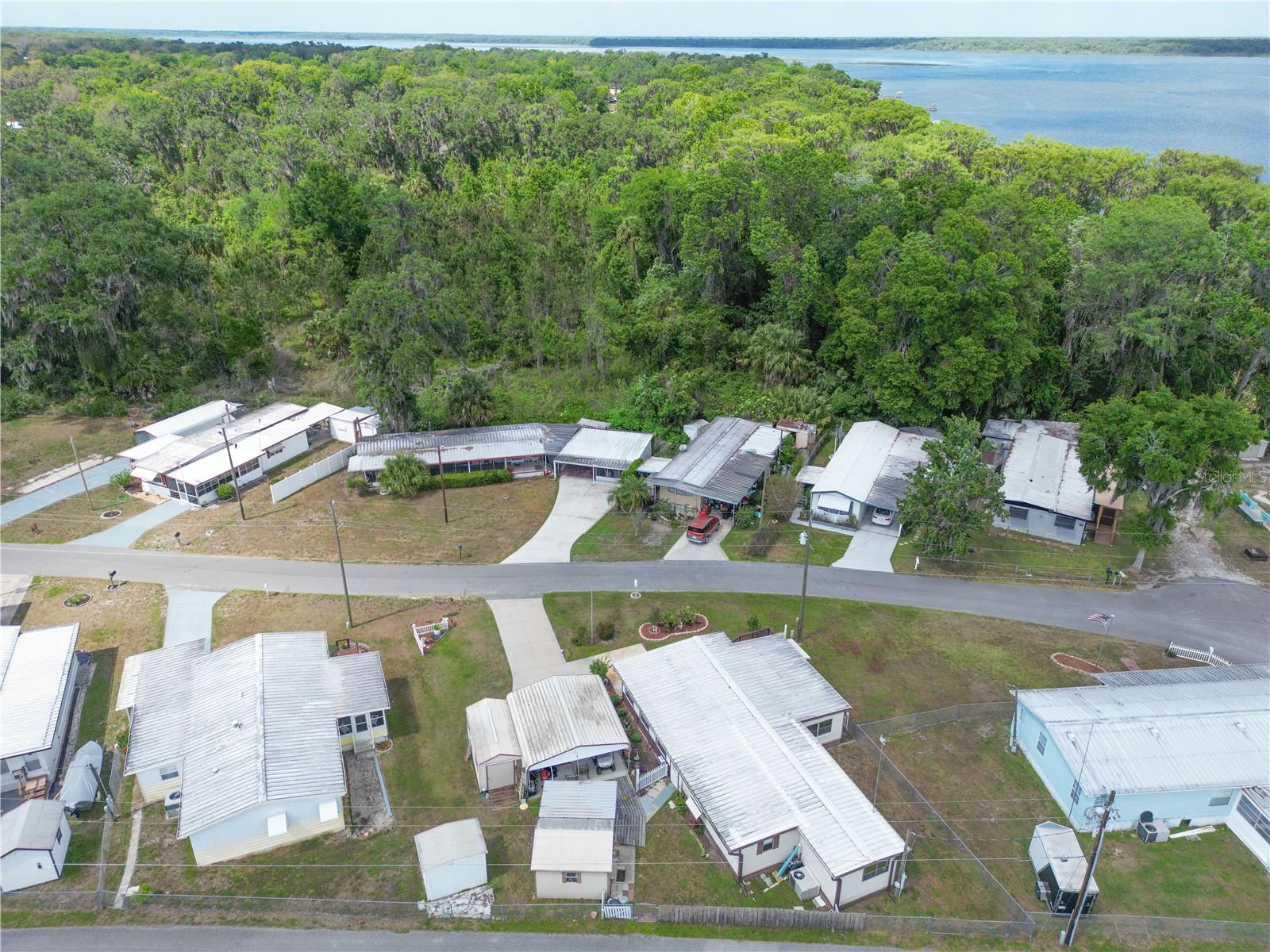 965 CR 461, LAKE PANASOFFKEE, FL, 33538