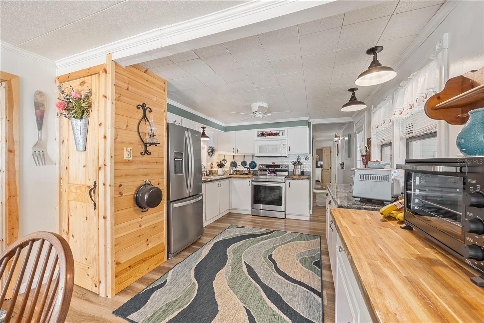 965 CR 461, LAKE PANASOFFKEE, FL, 33538