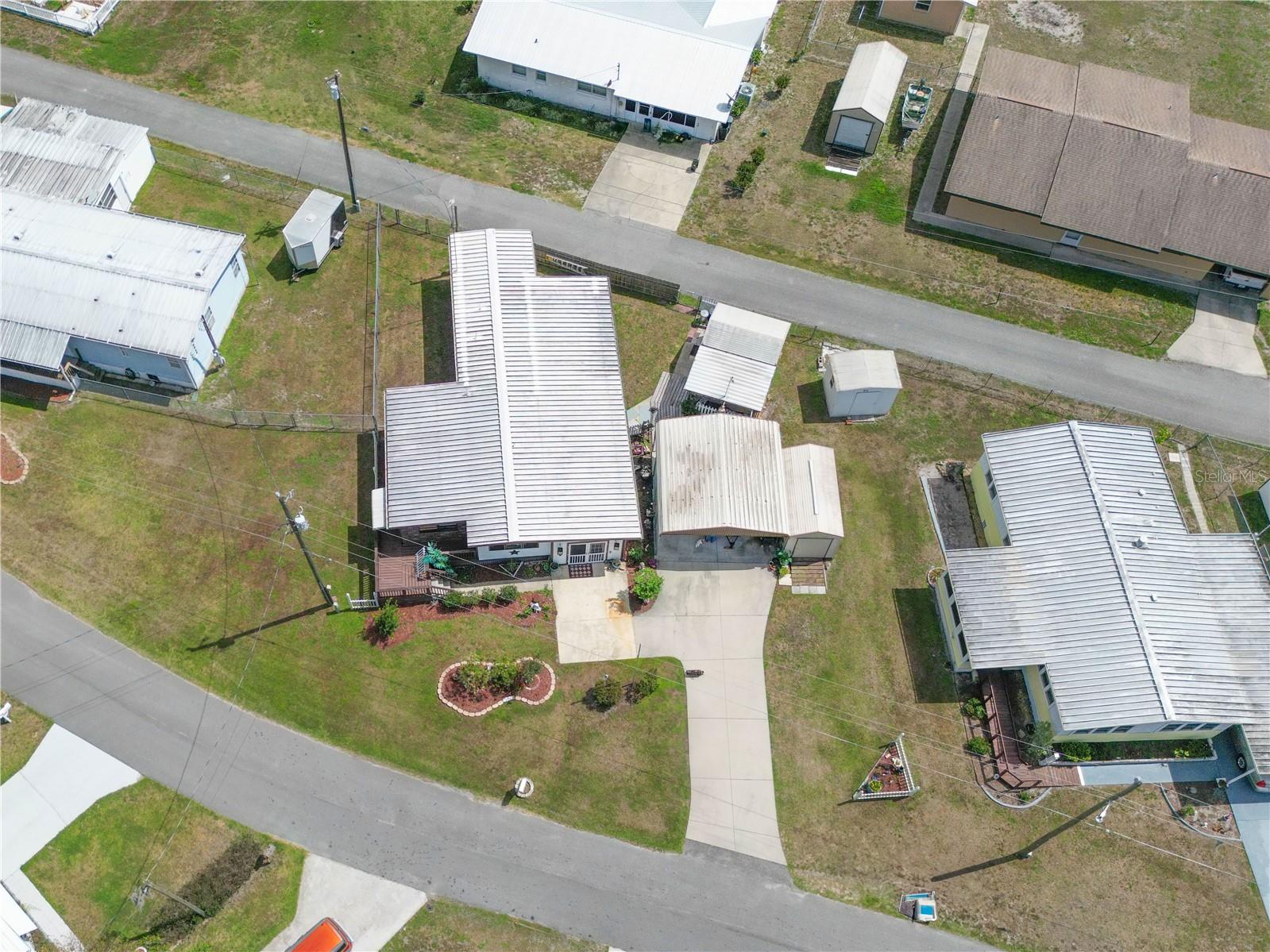 965 CR 461, LAKE PANASOFFKEE, FL, 33538