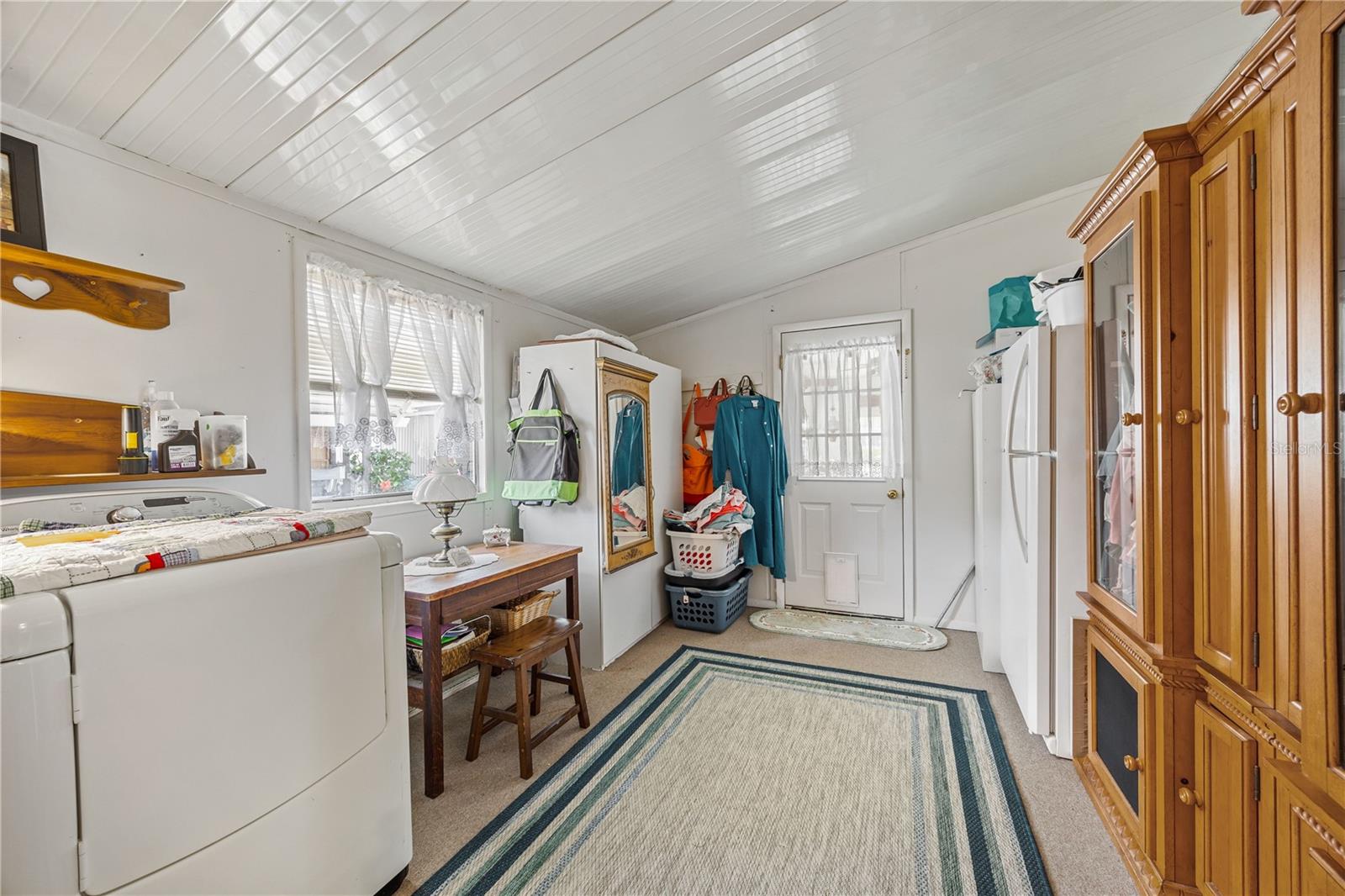 965 CR 461, LAKE PANASOFFKEE, FL, 33538