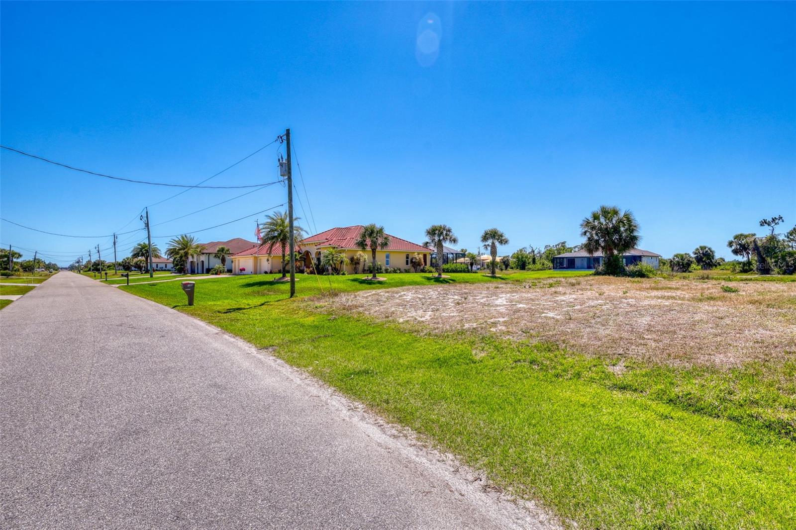 147 TOURNAMENT RD, ROTONDA WEST, FL, 33947