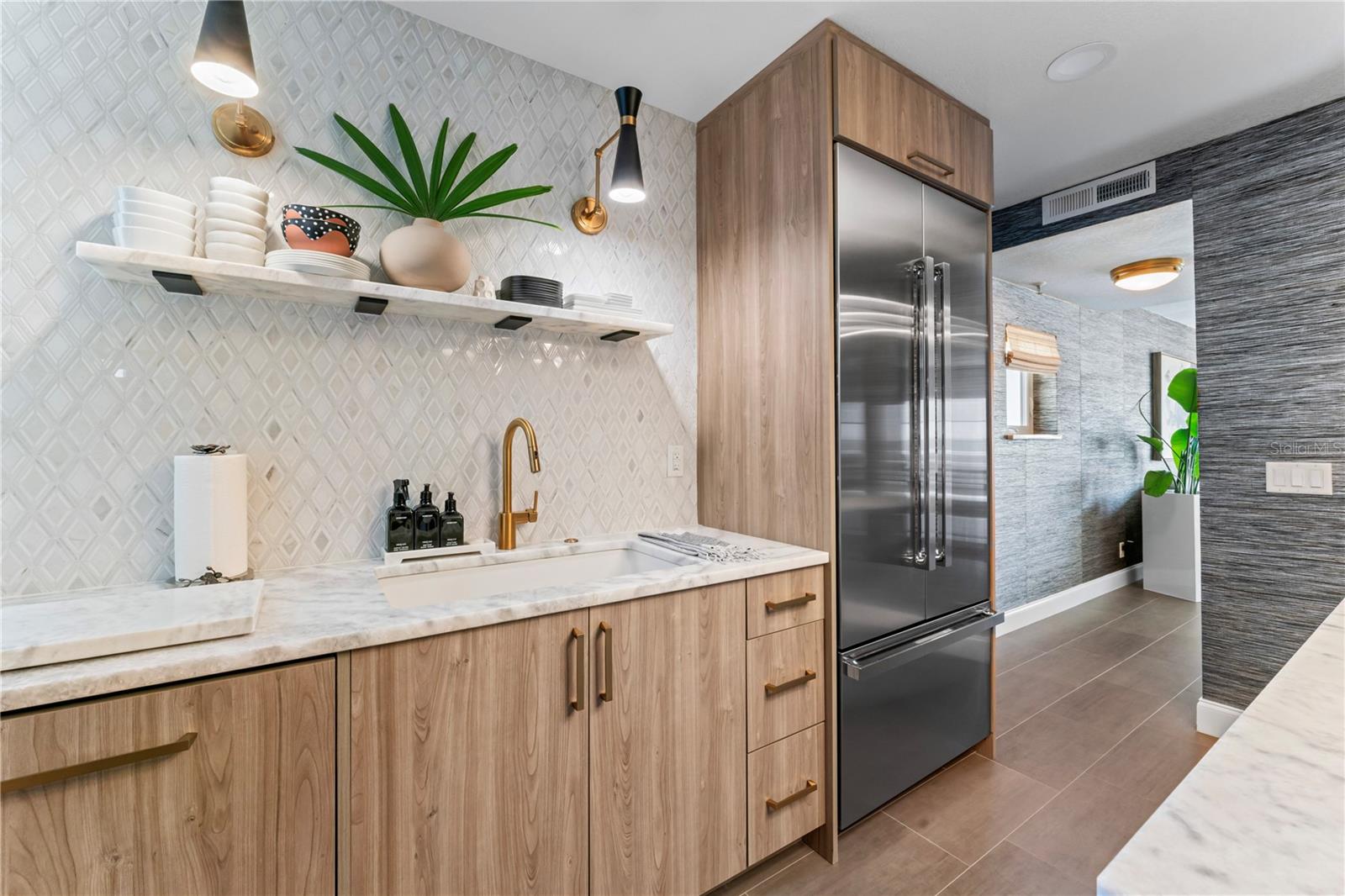 4950 BAYSHORE BLVD #27, TAMPA, FL, 33611